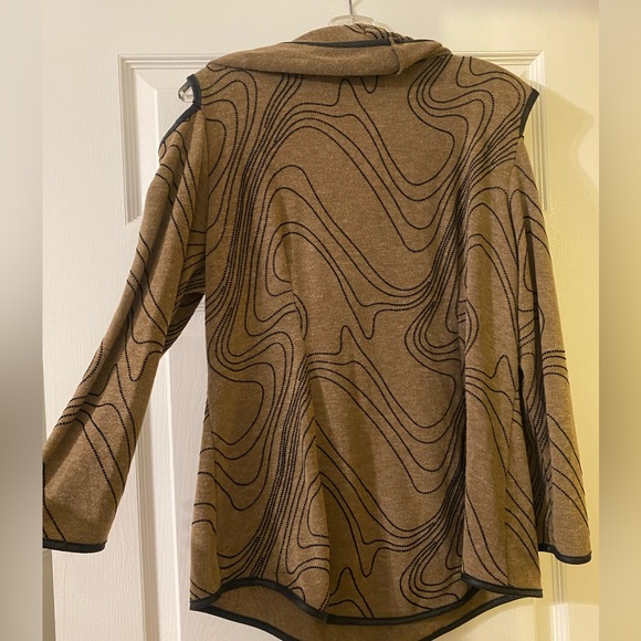 Cowl neck peek a boo shoulder sweater - Picture 7 of 7